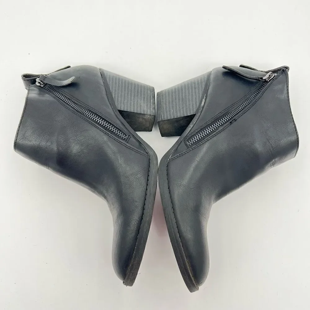 Dolce Vita DV Black Ankle Booties Women's Size 10 BK Faux Leather Cutout 3” Heel